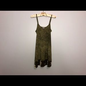 Brand New LOGO Layers Green Top Size XS US